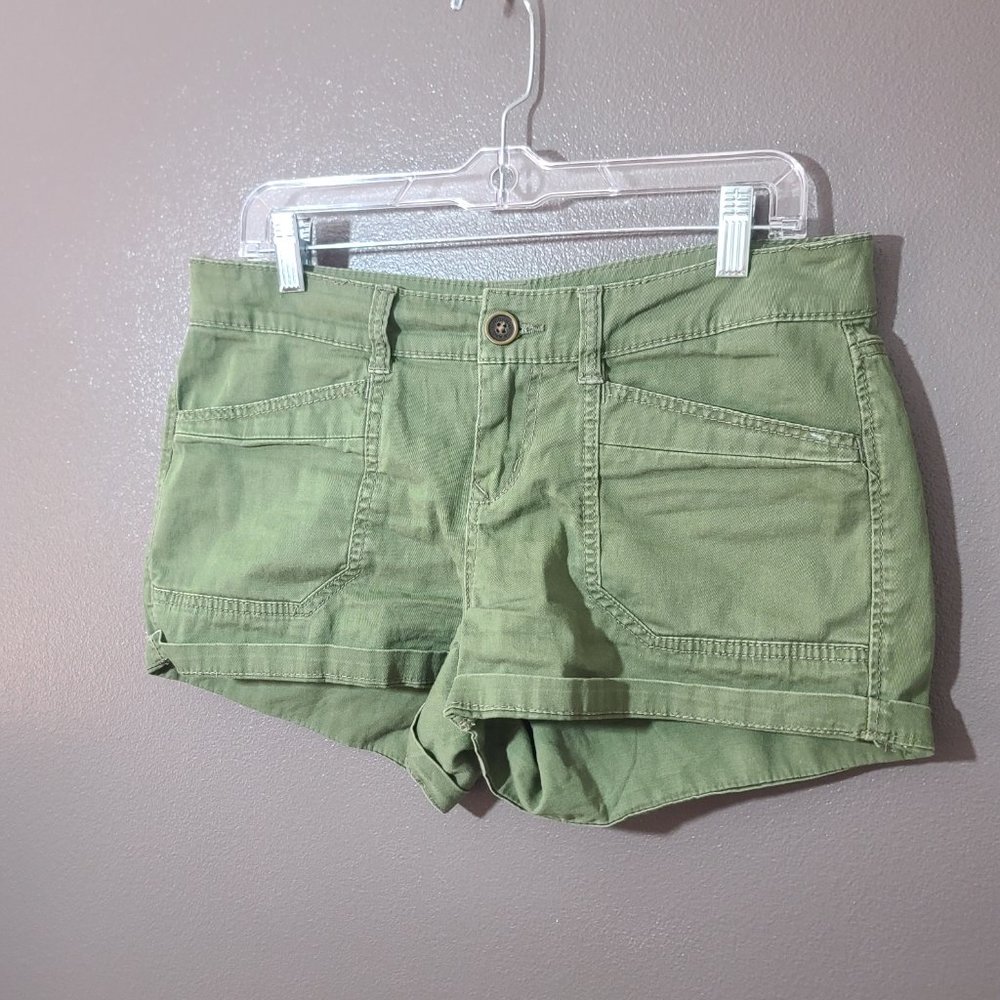 Vintage UNIONBAY Green Khaki Button Pocket Shorts - Picture 3 of 11
